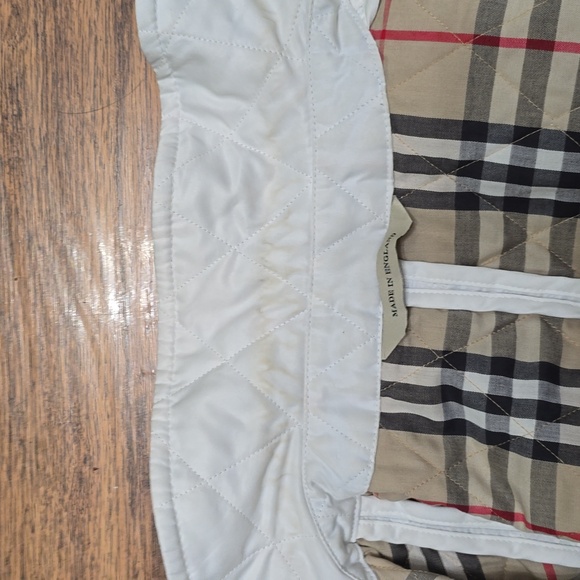 LAST CHANCE SALE 🔥Burberry Beige Quilted Utility Jacket - Picture 7 of 7